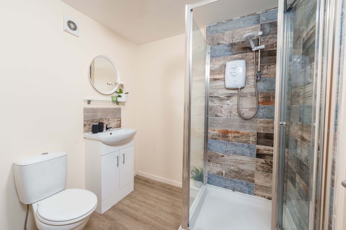 The Courtyard, Flat 1 Image 5